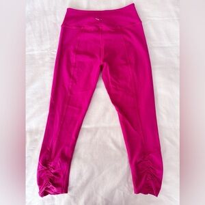 Beyond Yoga Fuchsia Leggings